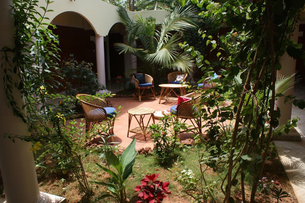 Ashiyana Cliff And Beach Resort Варкала Екстериор снимка