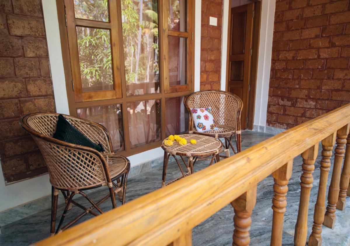 Ashiyana Cliff And Beach Resort Варкала Екстериор снимка