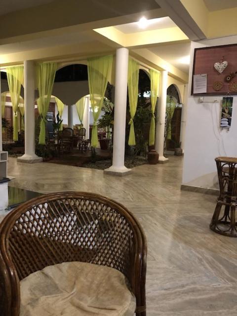 Ashiyana Cliff And Beach Resort Варкала Екстериор снимка